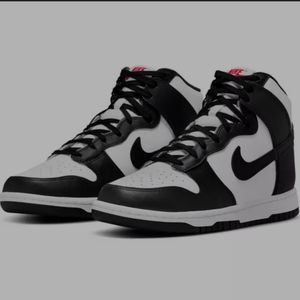 NWOT Nike Women's Dunk High, Black/white/red -11